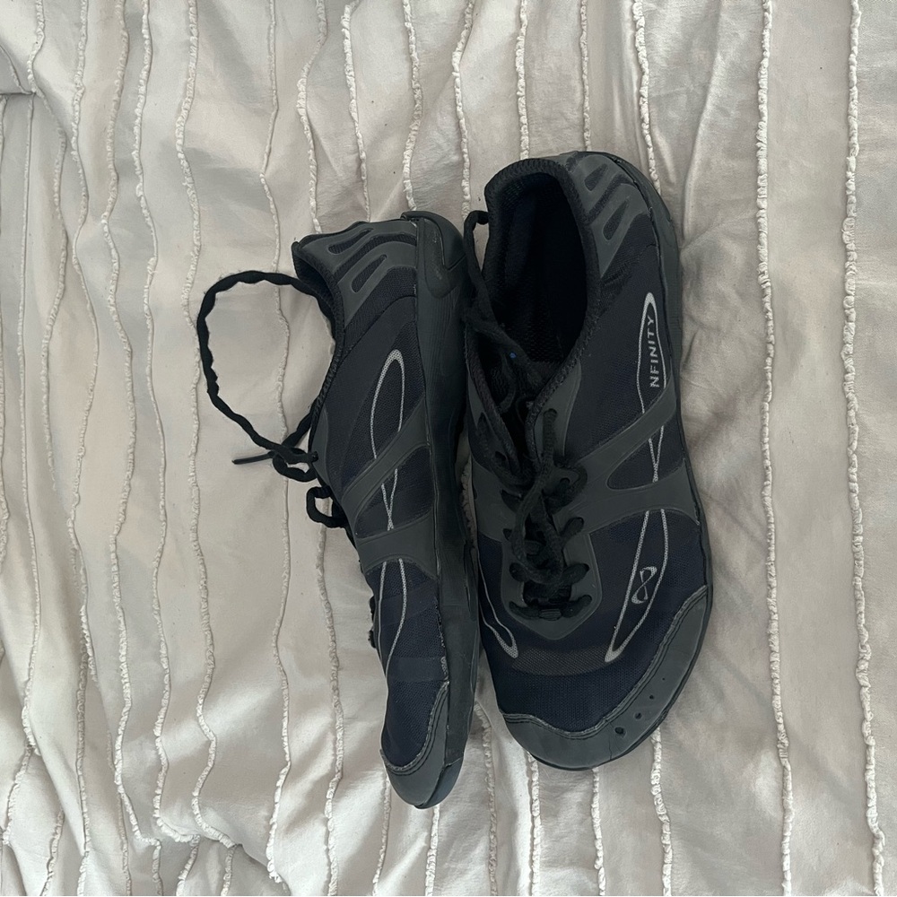 Nfinity cheer shoes